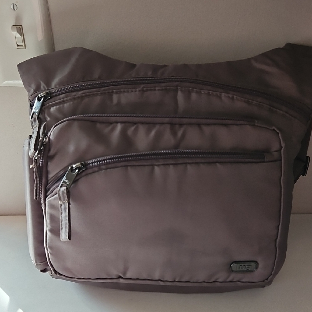 Lug Infinity Collection Rfid Blocking Crossbody B… - image 3